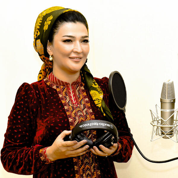 Gülşirin Öwezmämmedowa - Aýjoram