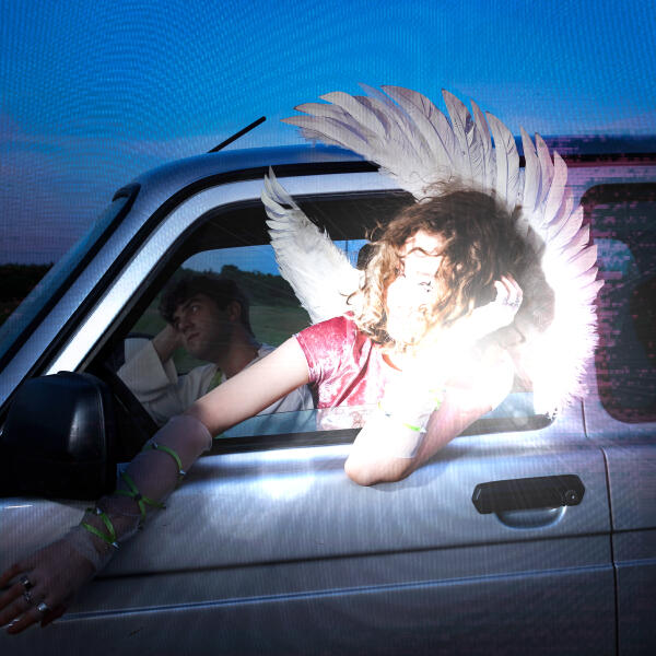 Kate Mobile, zelye - Крылья