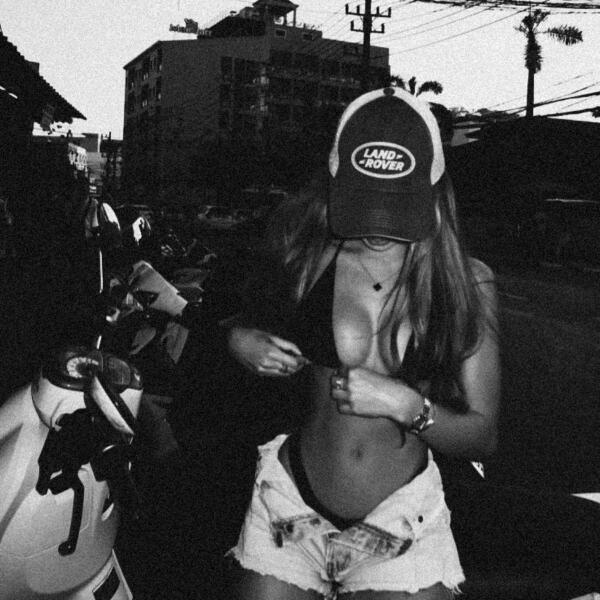 MILLIXN LXVE - LaLaLa