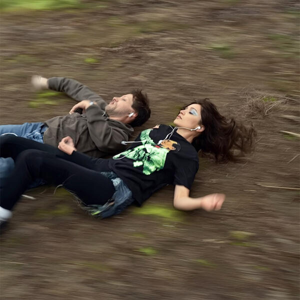 Лилу, Stigmata - Мы