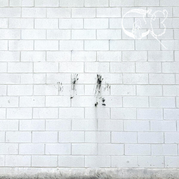 Chanel Beads - The Coward Forgets His Nightmare