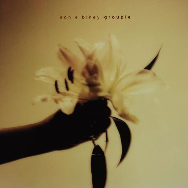 Leonie Biney - Groupie