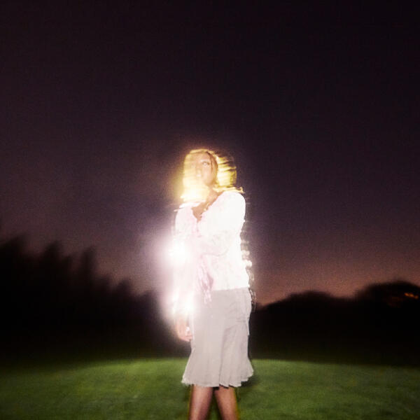 DellaXOZ - i fear premature death but you look hot smoking cigarettes